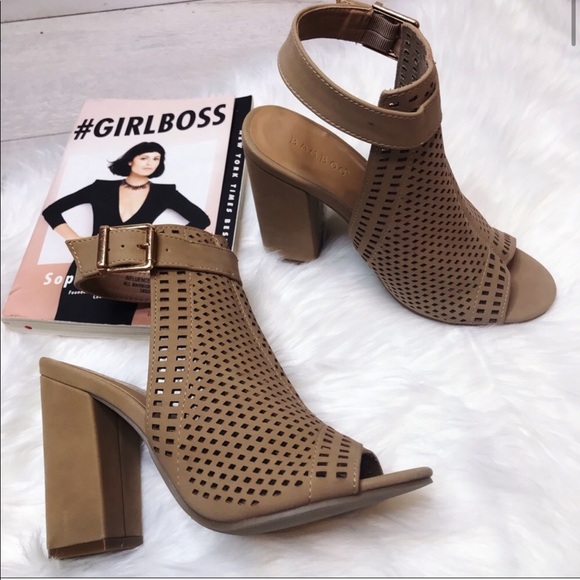 Tan Peep Toe Open Back Diamond Cut Out Chu… - Picture 2 of 7
